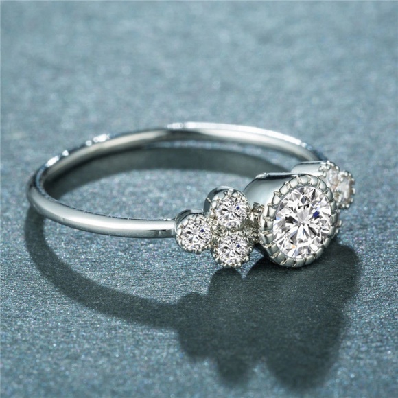 925 Silver Ring Round Cut White Sapphire New - Picture 4 of 4